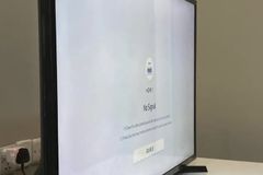 شاشة سامسونج ذكية 40” استعمال سنة للبيع