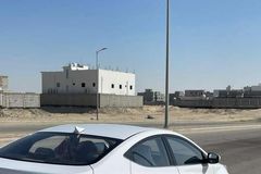 سيارات لي البيع