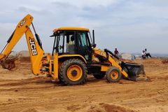 عرجا جيسيبي jcb للأجار برياض
