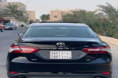 سيارة تويوتا كامري مستعملة للبيع موديل 2018