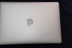 ماك بوك برو 15 انش رتنا Macbook Pro مواصفات عالية