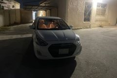 اكسنت للبيع