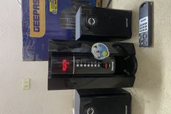 سماعات مكبر صوت