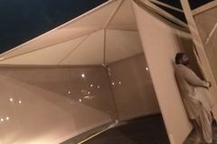 مظلات سيارات سيارات