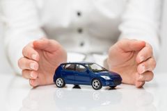 تأمين سيارات ونقل ملكية