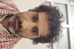 شاعر جزل ومتمكن لكتابه القصايد وتنفيذ الشيلات