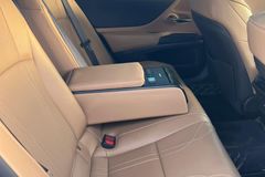 ليكزس ES350 سنه الصنع 2021
